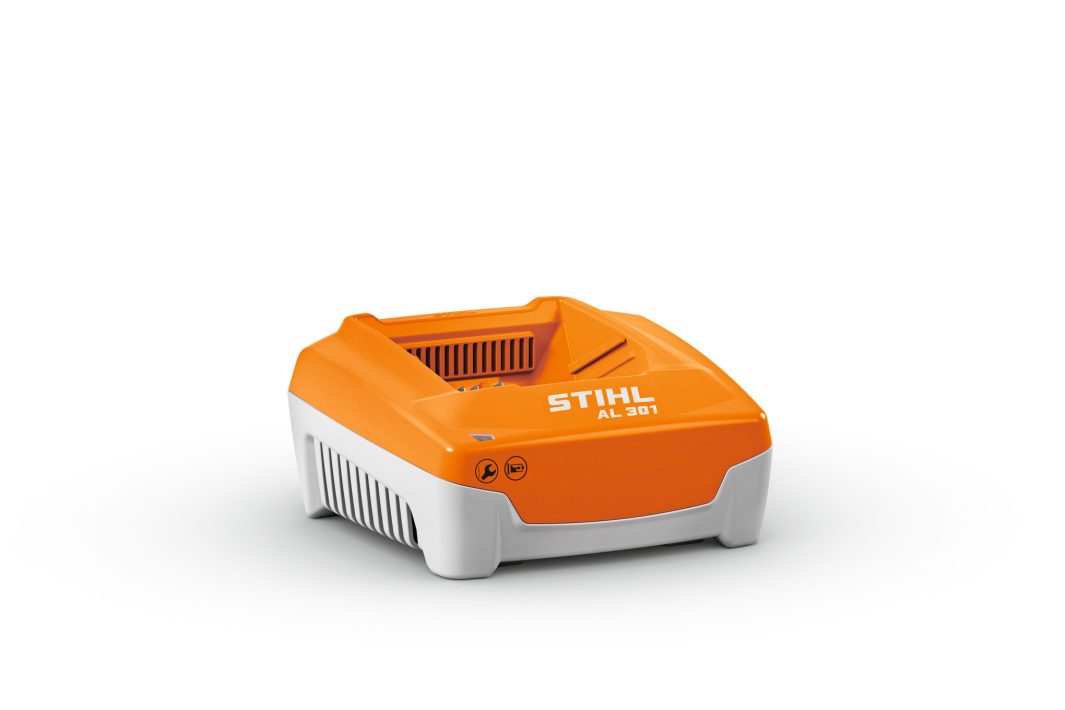 STIHL AL 301 Charger 2 STIHL AL 301 Charger - Image 2